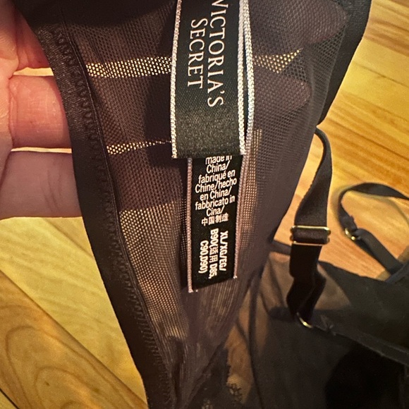 Victoria's Secret Bralett - Picture 2 of 2